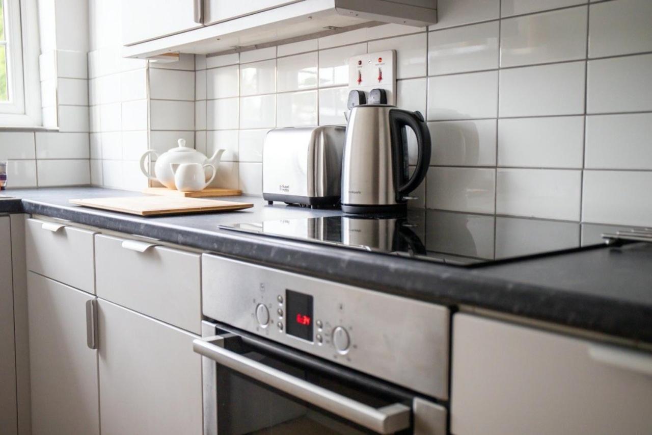 Guestready - Homely Leeds City Apartment Sleep 4 Meanwood Exterior photo