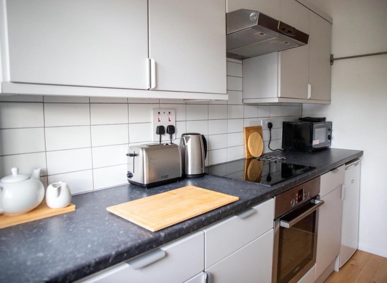 Guestready - Homely Leeds City Apartment Sleep 4 Meanwood Exterior photo